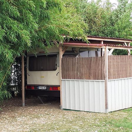 Maison D'Hotes Afrika Du Queyroux Ginestet Kültér fotó
