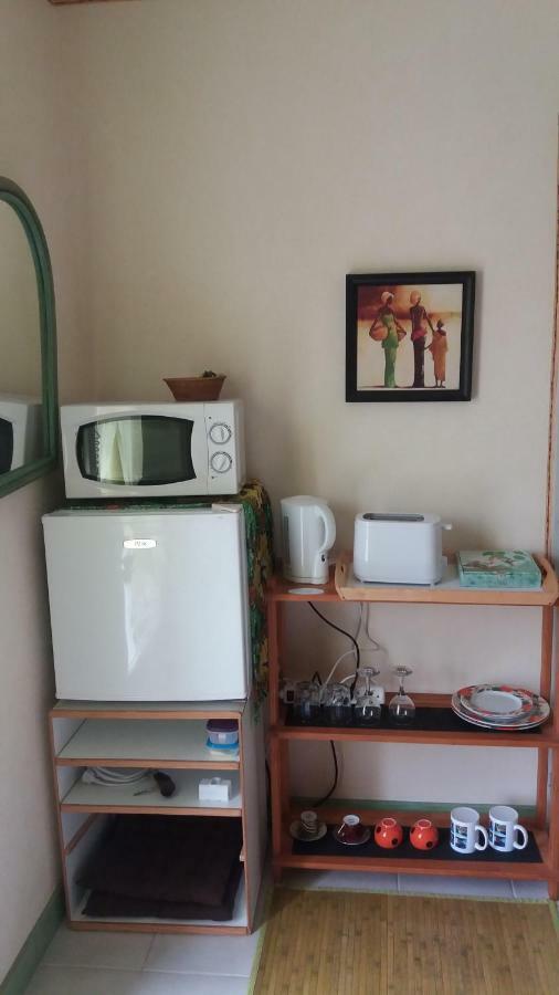 Maison D'Hotes Afrika Du Queyroux Ginestet Kültér fotó